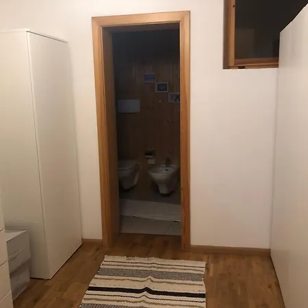 Maximilian Apartment *