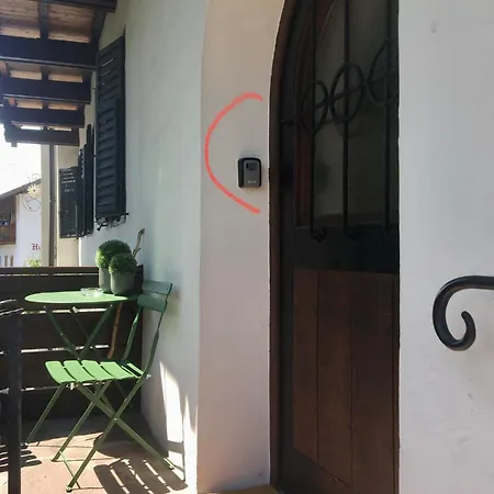 Maximilian Apartment *
